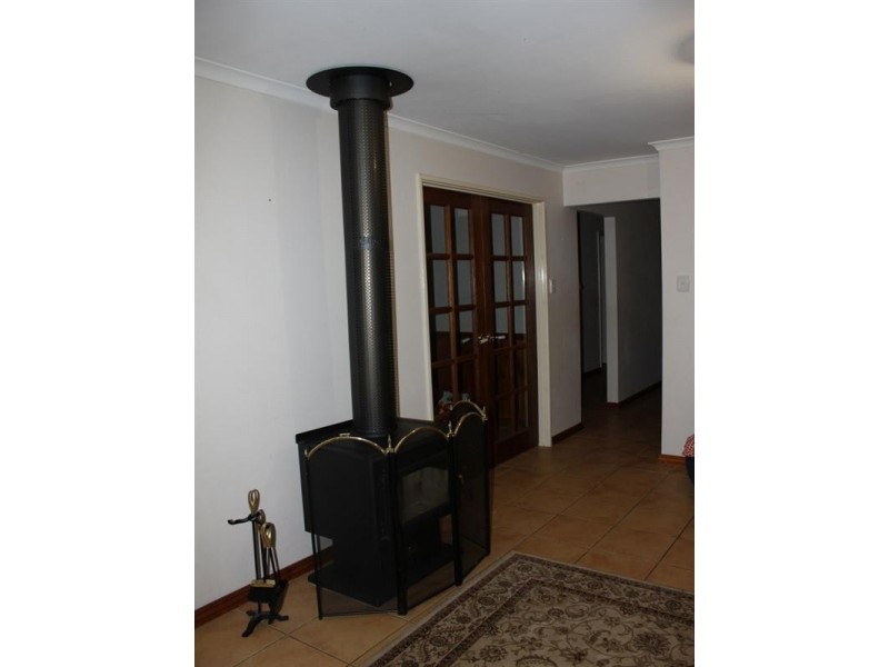 2 Blue Wren Close, Serpentine WA 6125