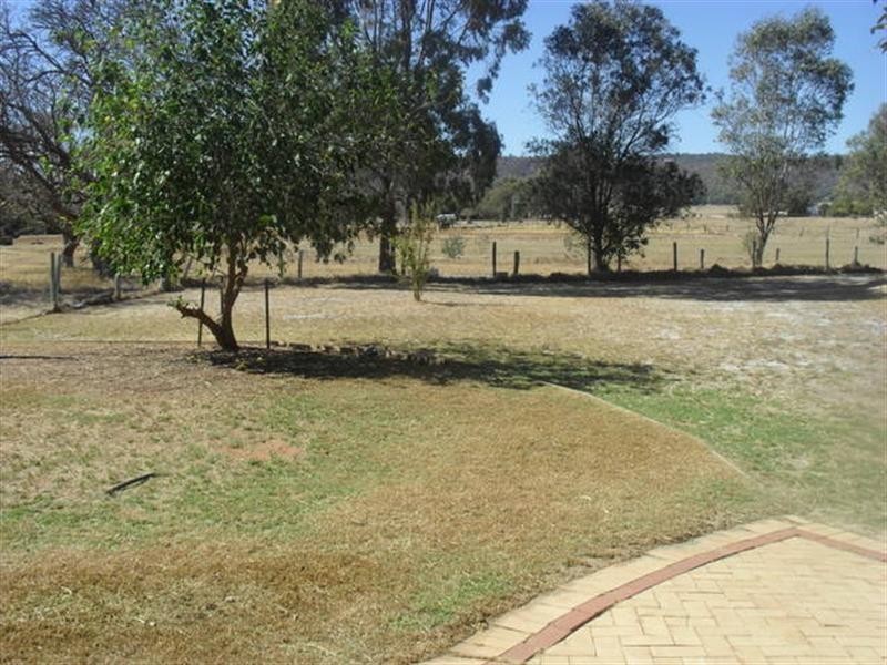 2 Blue Wren Close, Serpentine WA 6125