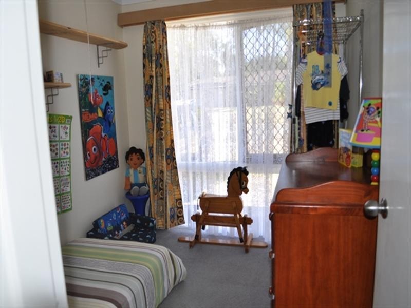 12 Jacobsen Way, Thornlie WA 6108