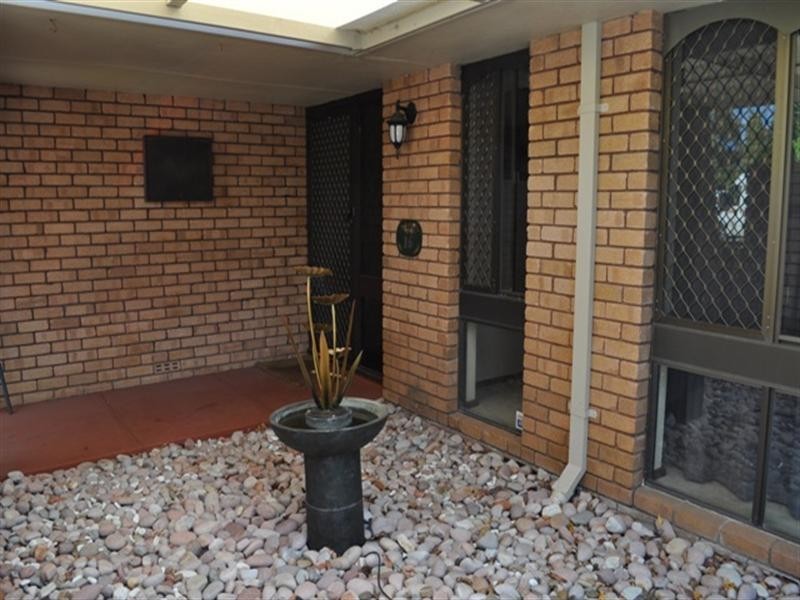 16 Windsor Drive, Gosnells WA 6110