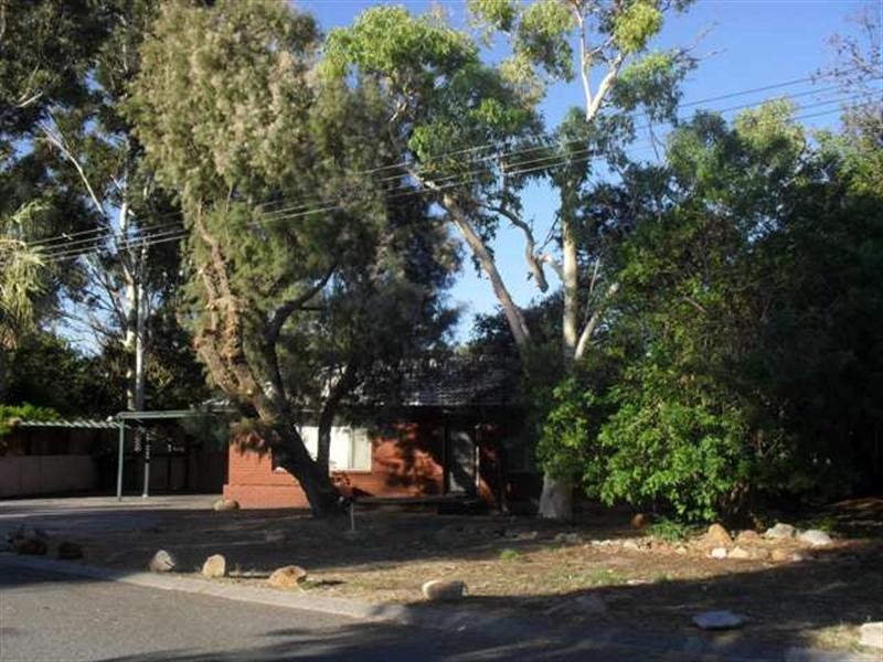 32 Lofties Street, Forrestdale WA 6112