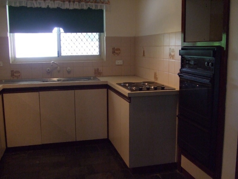 38 Gosnells Rd West, Maddington WA 6109