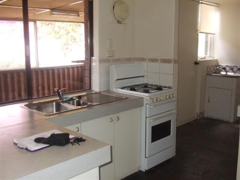 27 COSMELIA Way, Parkwood WA 6147