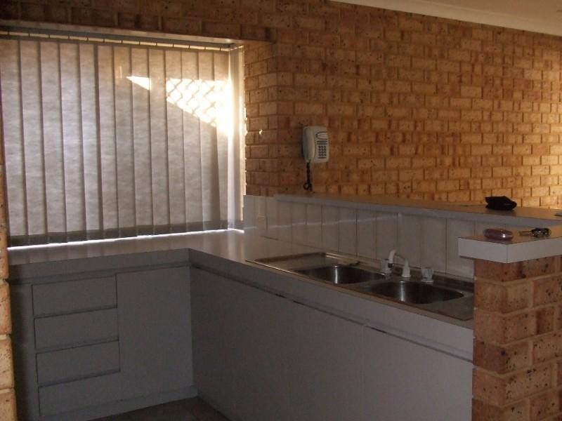 16/6 Lester Court, Thornlie WA 6108