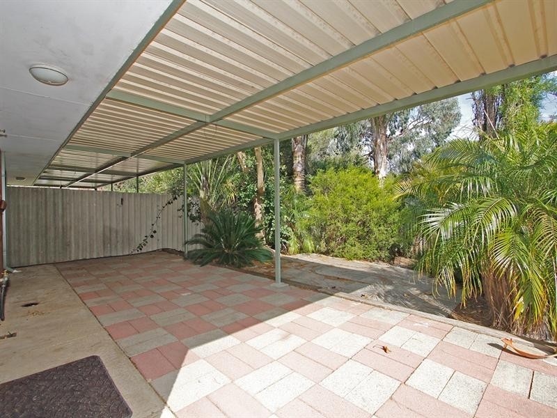 6B Brumby Place, Armadale WA 6112