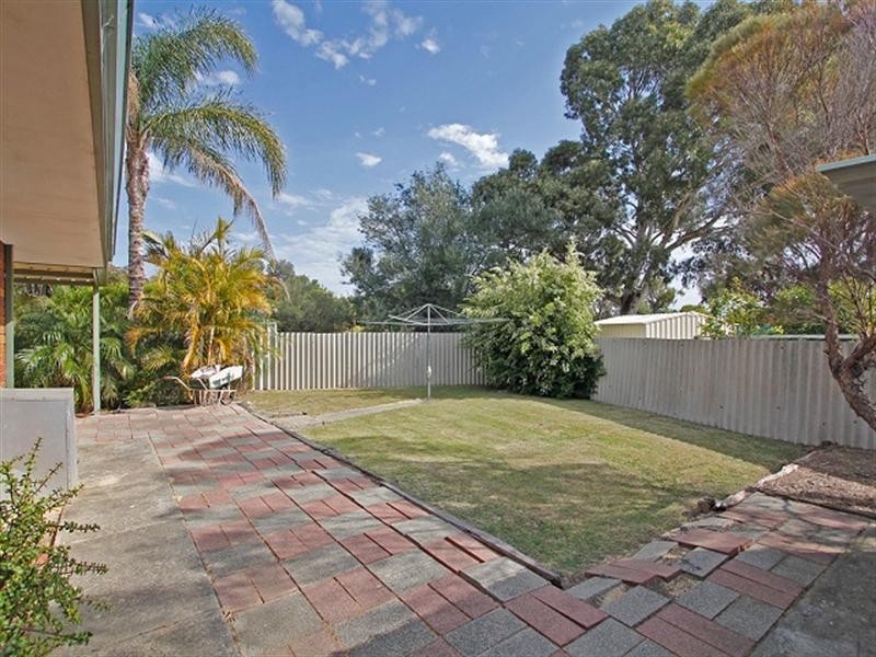 6B Brumby Place, Armadale WA 6112