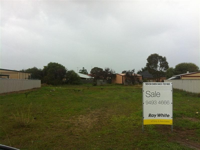 17 Regent Drive, Wannanup WA 6210