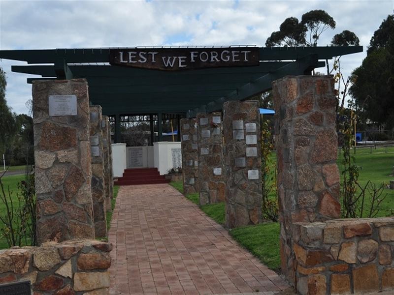 33 Stratford Street, Pingelly WA 6308