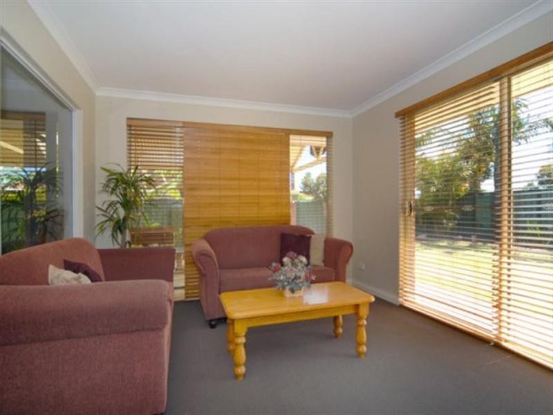 18 THOMASIA Street, Huntingdale WA 6110