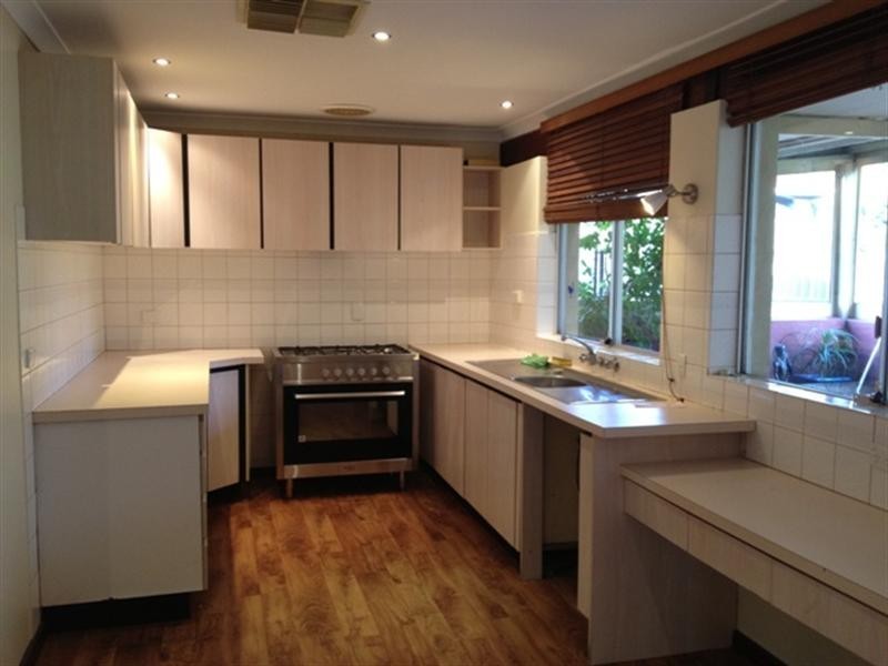 80 Regency Drive, Thornlie WA 6108