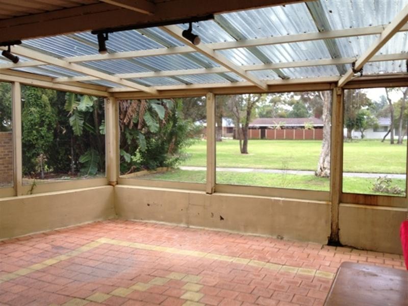 80 Regency Drive, Thornlie WA 6108