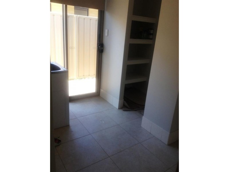 10 MANCHESTER Way, Canning Vale WA 6155