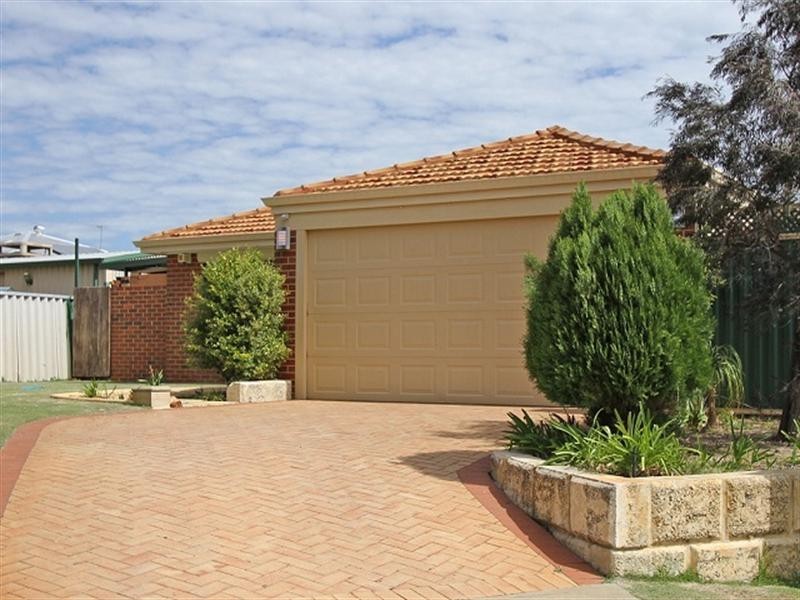 25 Dolara Court, Maddington WA 6109