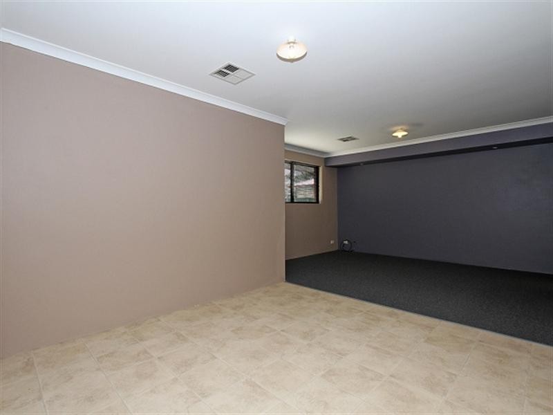 25 Dolara Court, Maddington WA 6109