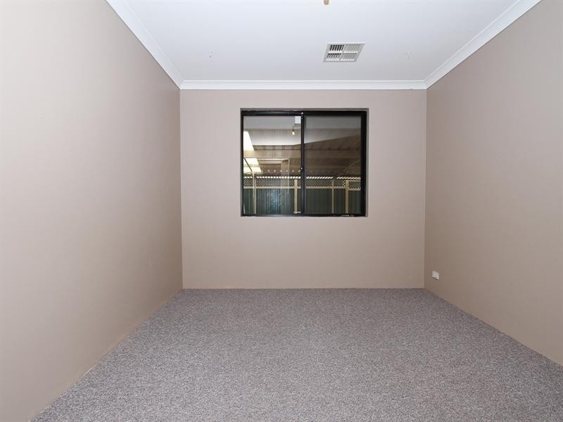 25 Dolara Court, Maddington WA 6109