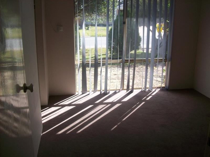 15 WARATAH Court, Maddington WA 6109