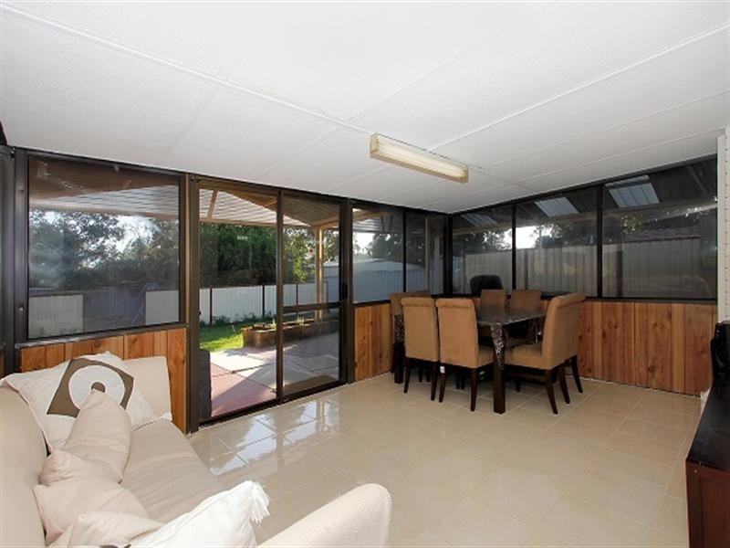 33 Ospringe Street, Gosnells WA 6110