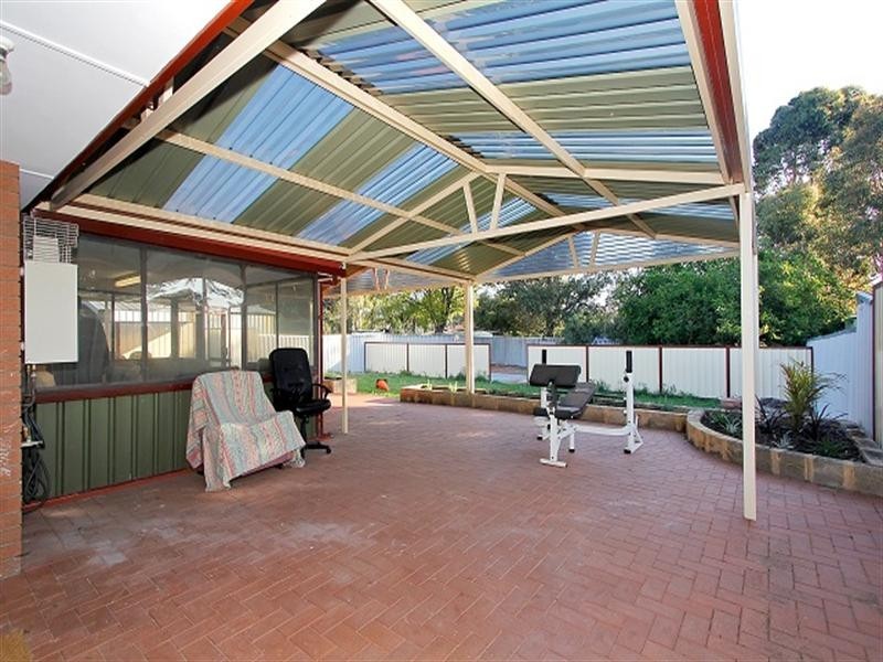 33 Ospringe Street, Gosnells WA 6110