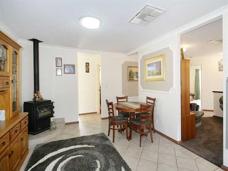 32 Bronzewing Street, Huntingdale WA 6110