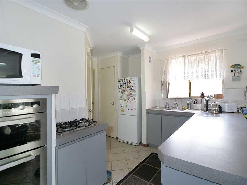 32 Bronzewing Street, Huntingdale WA 6110