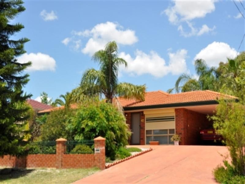 42 Fellbridge Way, Langford WA 6147