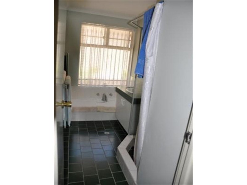 42 Fellbridge Way, Langford WA 6147