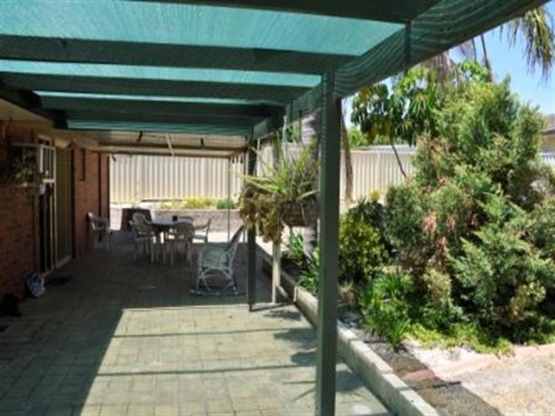 42 Fellbridge Way, Langford WA 6147