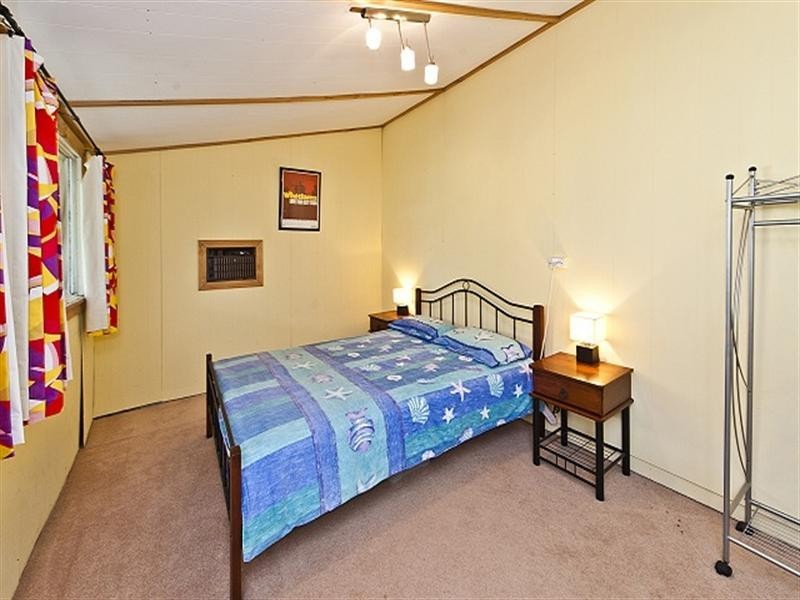 64 The Crescent, Maddington WA 6109