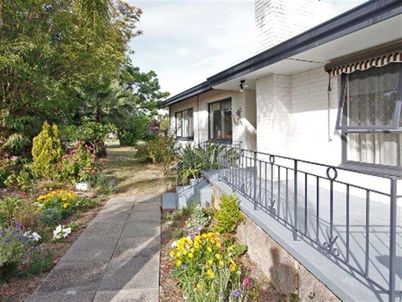 12 Elton Street, Maddington WA 6109