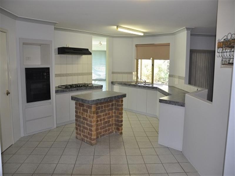 8 Fairway View, Casuarina WA 6167