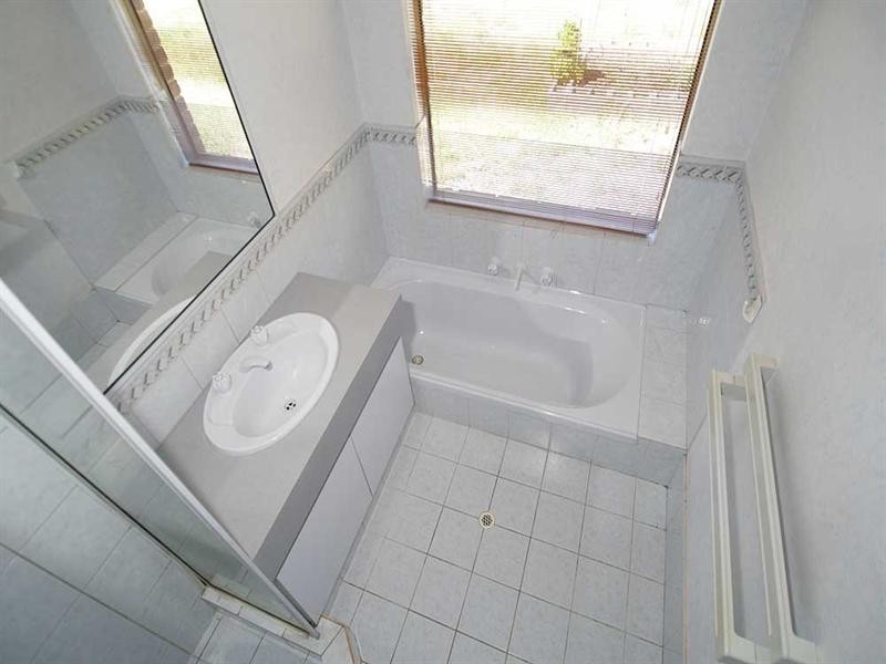 8 Fairway View, Casuarina WA 6167