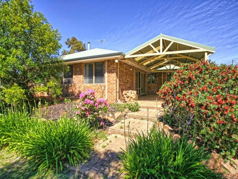 8 Fairway View, Casuarina WA 6167