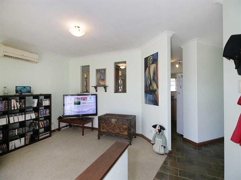 3 Lakewook Cove, Kenwick WA 6107