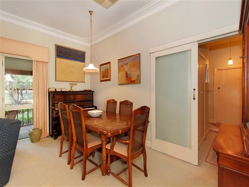 2013 Albany Highway, Maddington WA 6109