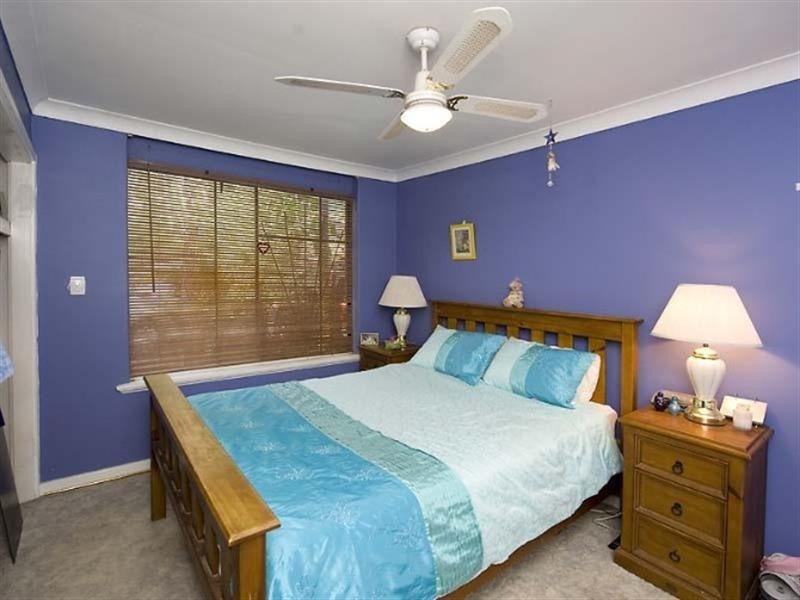 18 Grevillea Crescent, Swan View WA 6056