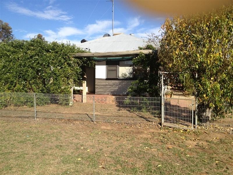 16 McConnell Street, Pithara WA 6608