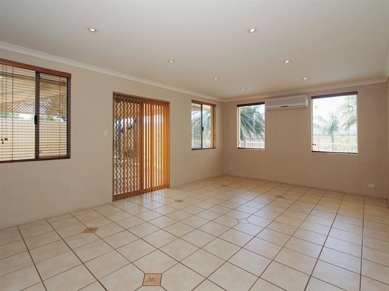 102 Eileen Street, Gosnells WA 6110