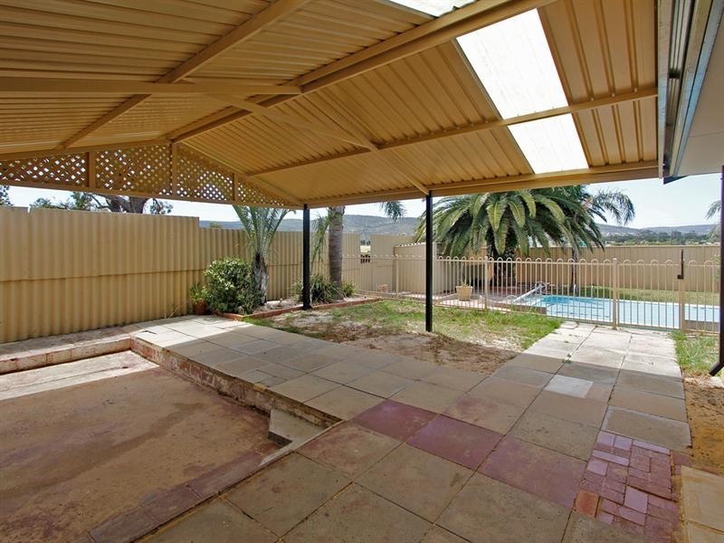 102 Eileen Street, Gosnells WA 6110