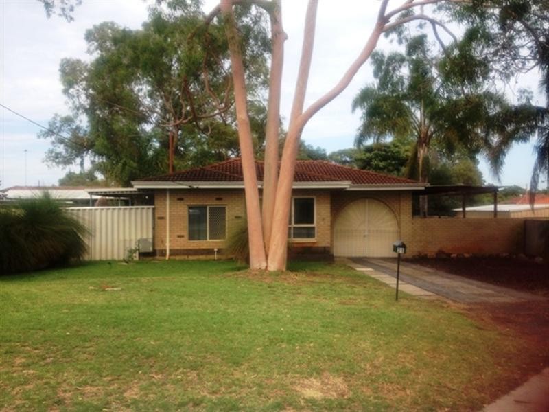 21 Clark Way, Orelia WA 6167