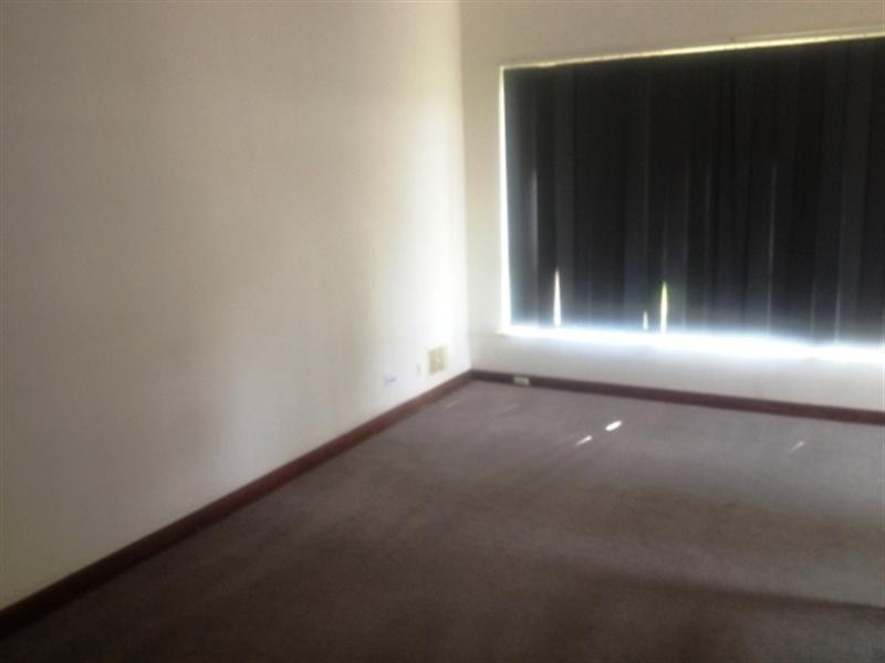 21 Clark Way, Orelia WA 6167