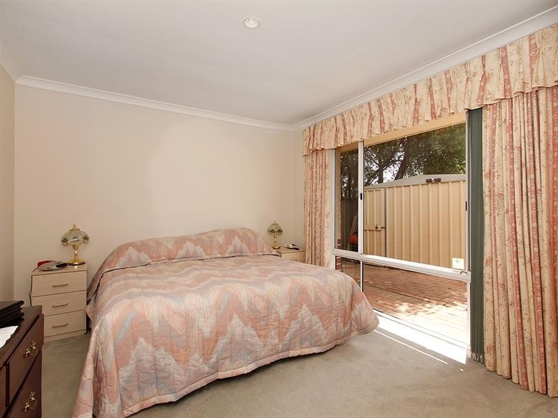 34 Towncentre Drive, Thornlie WA 6108
