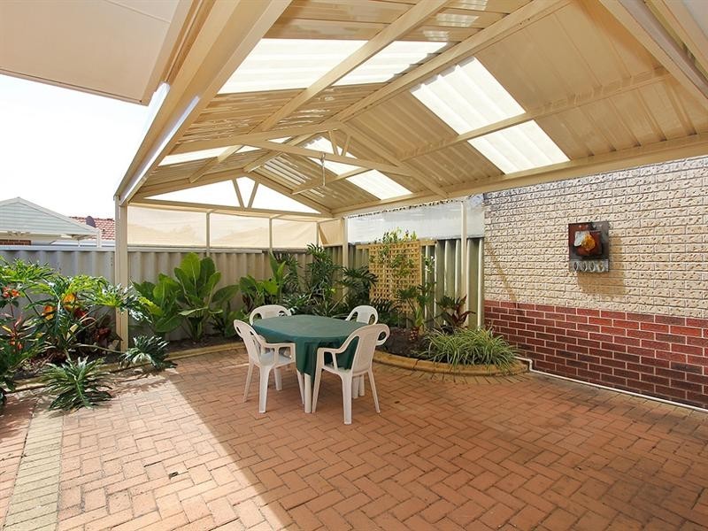 34 Towncentre Drive, Thornlie WA 6108