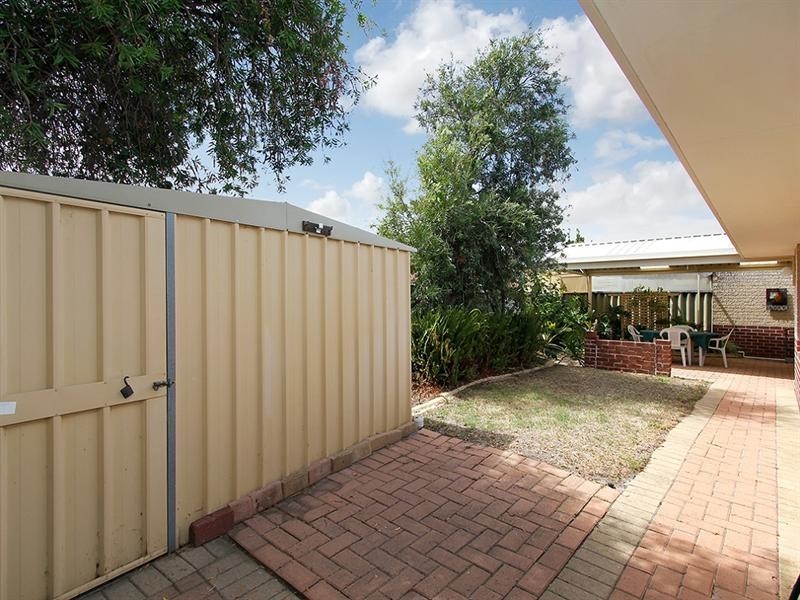 34 Towncentre Drive, Thornlie WA 6108