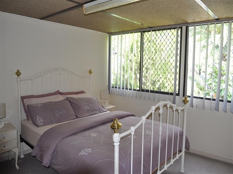 33 Coachwood Way, Maddington WA 6109