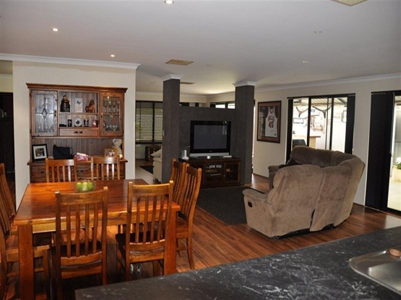 21 Diamantina Boulevard, Byford WA 6122