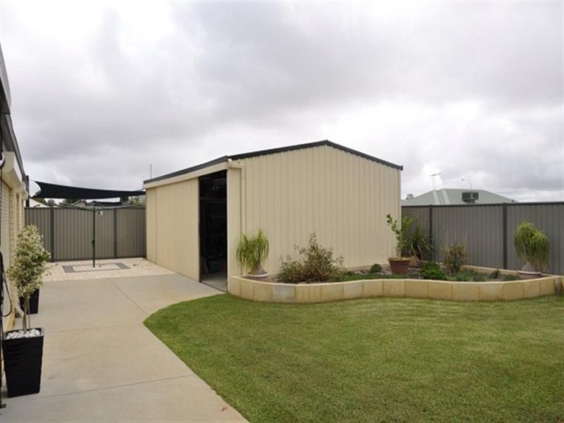 21 Diamantina Boulevard, Byford WA 6122