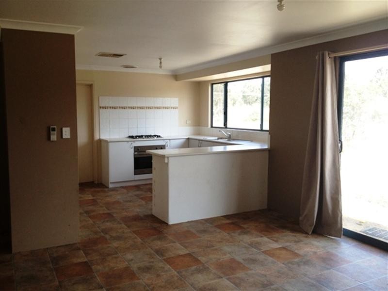 76 Liddelow Road, Banjup WA 6164