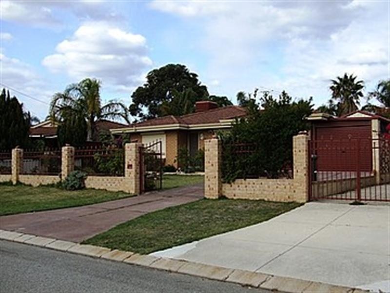 29 Darling Court, Maddington WA 6109