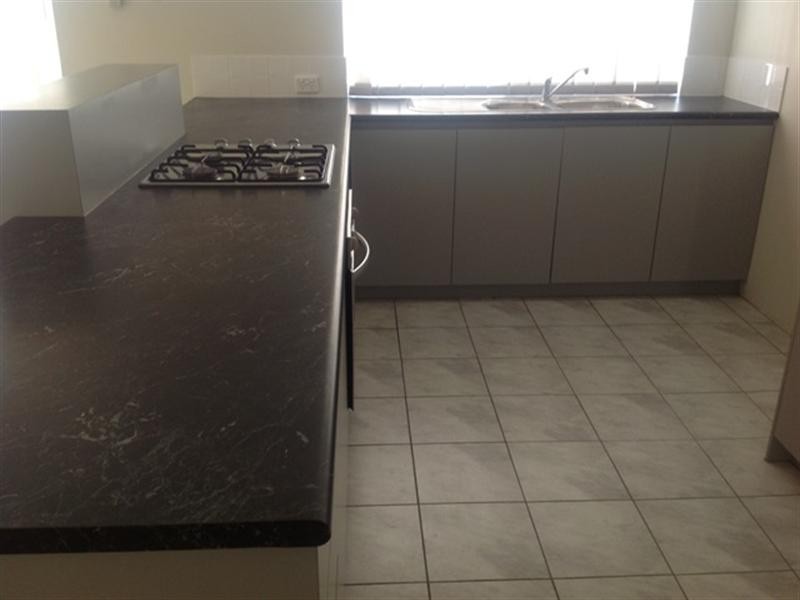 5 CHENIES REST, Gosnells WA 6110