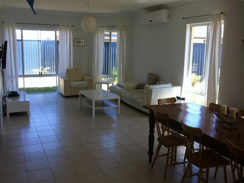 17 Gingerale Circle, Byford WA 6122